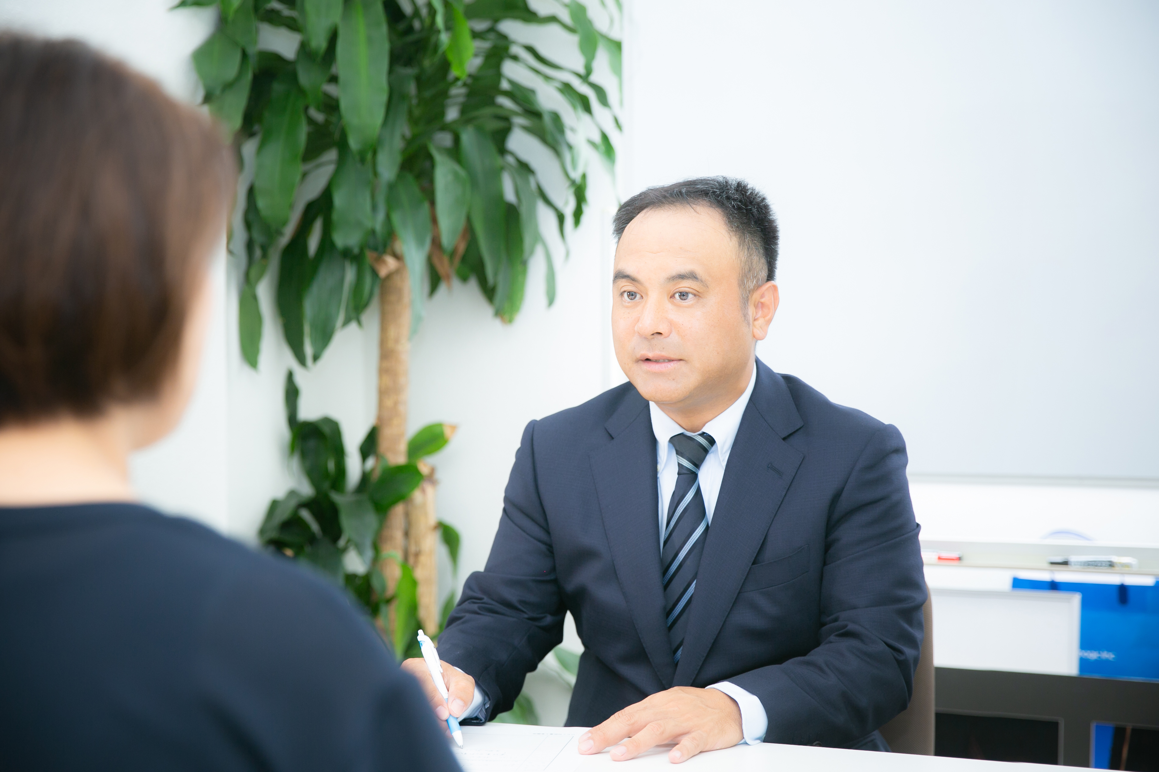 事務所概要 沖縄県那覇市 不動産登記 会社法人登記 債務整理 成年後見 裁判代理 ひらく司法書士事務所